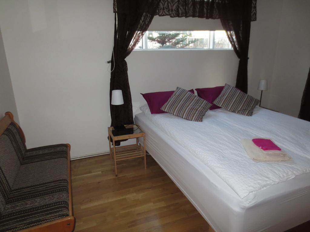 Teigur Guesthouse أكرانيس المظهر الخارجي الصورة